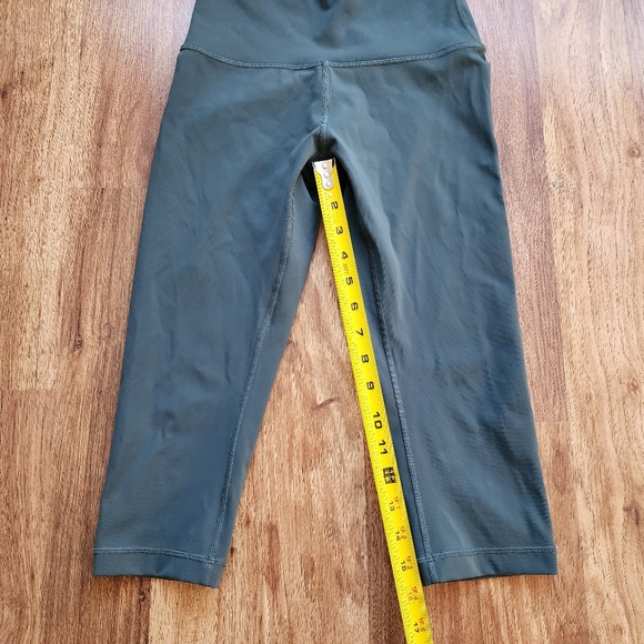 Lululemon Cropped Leggings Workout Pants Green Women's Size 4 - Picture 7 of 10
